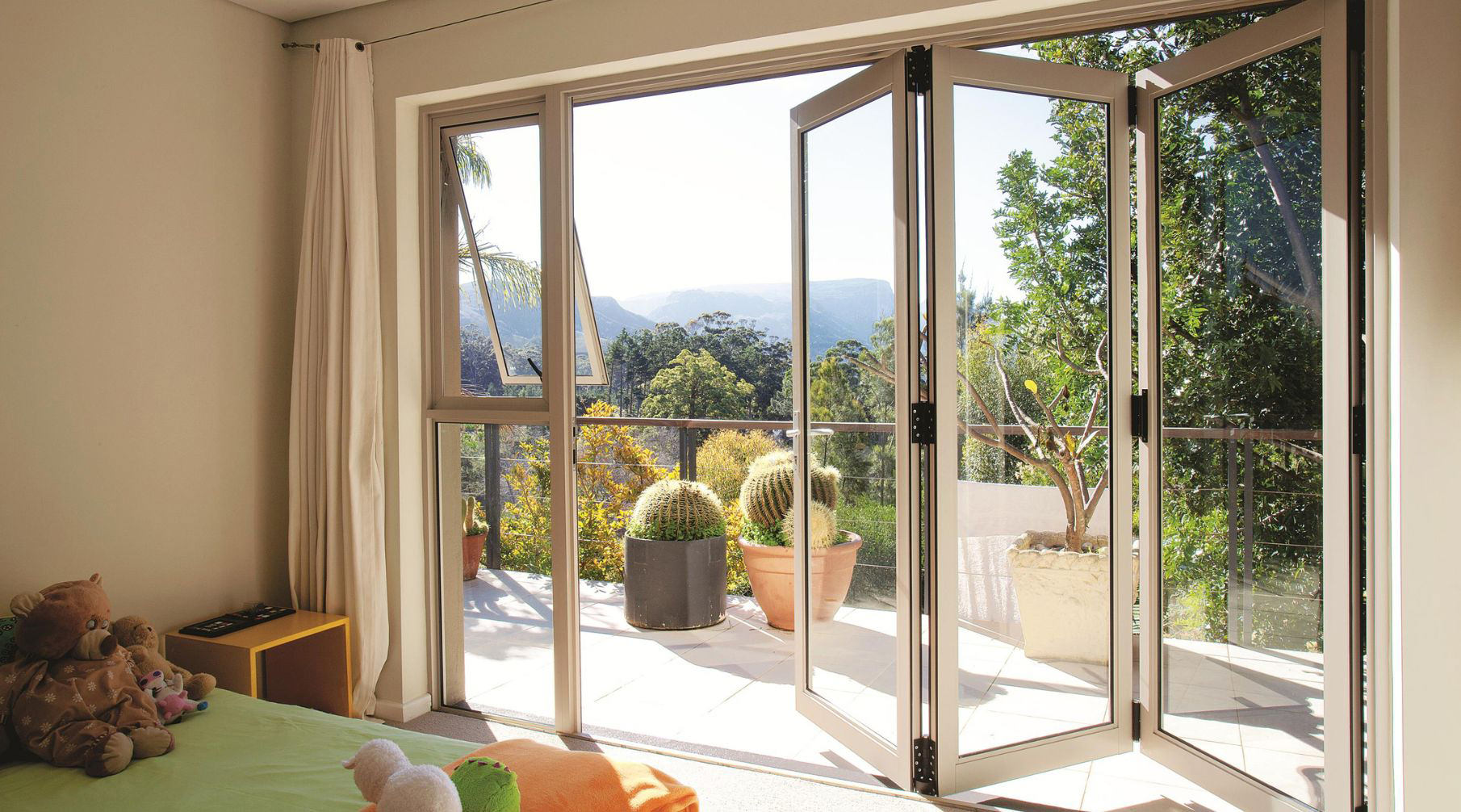 aluminium stacking doors